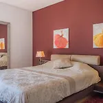 Forum Apt By Lovelystay
